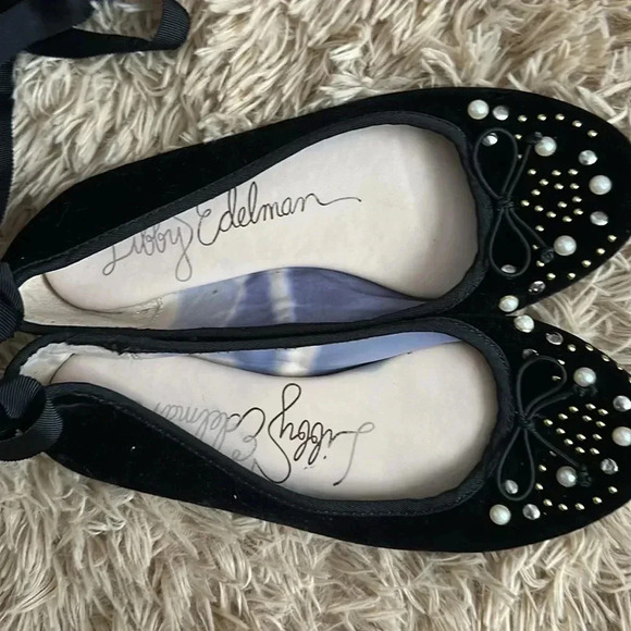 NEW LIBBY EDELMAN CLAIRE STUDDED BLACK VELVET RIBBON BALLET FLATS SHOES - Picture 2 of 6